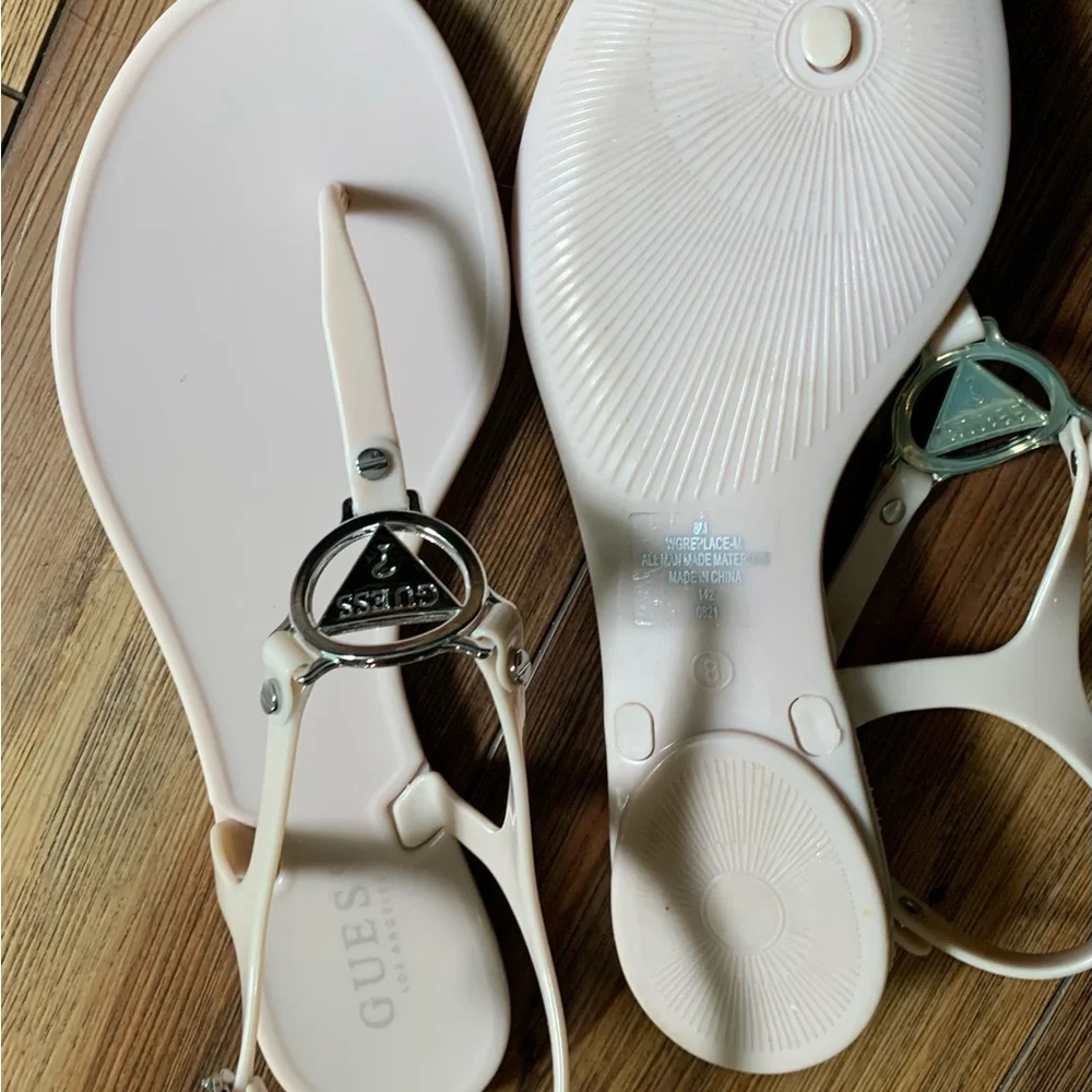 GUESS Women's Creamy Pink Sandals Size 8 - Picture 6 of 8